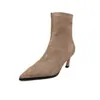Botas Skinny de Camurça Femininas Botas de Cano Curto Elásticas Outono Inverno Nova Chegada Bico Fino Salto Agulha Justas ao Pé Estilo Coreano Botas de Cano Curto Elásticas Femininas