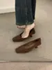 Elegantes Sapatos de Salto Alto Retrô para Mulheres, Outono 2025 Camurça Salto Agulha, Adequados para Combinar com Saias, Sapatos de Trabalho, Sapatos de Vovó