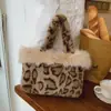 Transfronterizo 2026 Verano Nuevo Bolso Tote de Felpa de Gran Capacidad Moda Versátil Bolso Bolso de Mano Estampado de Leopardo