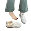 Zapatillas de malla transpirable con sensación de "caminar sobre heces" para mujer, nuevo modelo de verano 2026, suela suave, antideslizantes, zapatos deportivos casuales elegantes para estudiantes