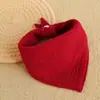 Toalla triangular de color liso, cuatro capas de algodón puro, babero para bebé recién nacido, babero de alimentación para bebé, paño suave para eructar de bebé
