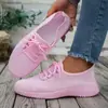 Zapatos Casuales de Malla Flyknit Nuevos de Primavera y Otoño con Cordones Transpirables Zapatos Deportivos de Malla para Mujer Talla Grande en Stock Comercio Exterior