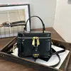 Bolsa elegante com toque de luxo, bolsa quadrada pequena para mulheres, nova bolsa da moda coreana, versátil para ombro e transversal para o dia a dia