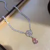 Colar Flor Rosa em Pó Lágrimas Flor de Zircônia Banhado a Ouro Real Corrente de Clavícula Estilo Europeu e Americano de Luxo Leve Colar com Senso de Design de Nicho