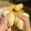Juguete de apretar para aliviar el estrés, popular bloque de construcción en línea, bola hecha a mano, fruta simulada, juguete para aliviar el estrés infantil, gadget para combatir el aburrimiento en la oficina