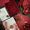 Convite de Casamento Acrílico Veludo Borgonha com Estampagem Dourada, Envelope com Capa de Papel Sulfite e Selo de Cera de Alto Padrão