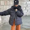 Chaqueta Corta de Plumas Estilo Coreano Precio Especial Liquidación Vendiendo a Precio de Pérdida Todos los Artículos Calidad Súper Buena Por Orden de Llegada