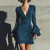 Vestido plisado de cuello en V profundo estilo europeo y americano transfronterizo 2026 con mangas abullonadas, mangas largas acampanadas y cintura con volantes