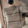 20223 otoño e invierno Nuevo suéter de cuello alto a rayas de color contrastante suelto estilo perezoso jersey de punto casual