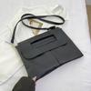 Bolso bandolera simple de color sólido para mujer Bolso casual versátil para primavera y verano 2024 Bolso de mujer de estilo coreano a la moda