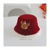 Serie Roja ~ Invierno 2025 Sombrero de Pescador de Peluche Navideño para Niños y Niñas, Sombrero de Cubo Espeso de Peluche Festivo de Año Nuevo