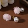 Pendientes de aguja de plata con flor de camelia y perla romántica francesa de principios de primavera, pendientes de nicho de lujo ligeros para mujer, pendientes de estilo festivo
