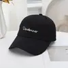 Gorra de Béisbol Simple Nueva Colección Primavera-Verano con Protección Solar para Mujer, Sombrilla Transpirable para Exteriores, Gorra tipo Pico Ancho Adelgazante para Hombre
