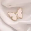 Broche de Laço Coração Simples para Mulheres, Corsage de Luxo, Alfinete Anti-Exposição para Gola Feminina, Alfinete de Cardigã, Acessório de Roupa