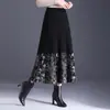Saia de Lã Tricotada Floral Outono e Inverno 2025 Nova Saia Elástica de Cintura Alta com Barra Larga Moda Longa Grossa Linha A