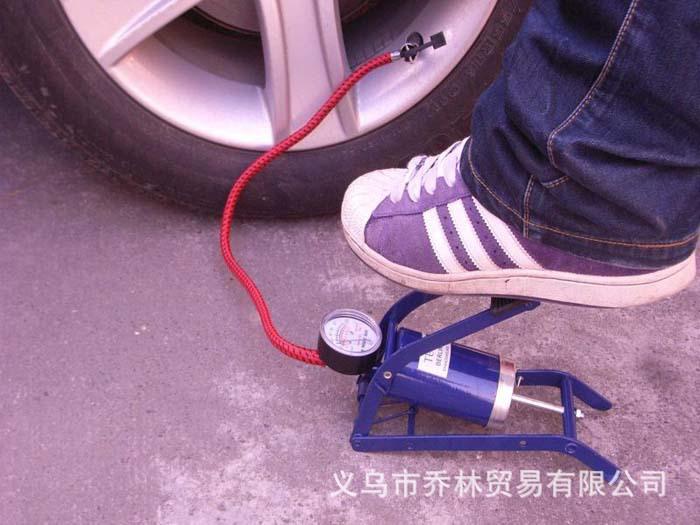 小脚踩打气筒004