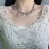 Collar de Perlas Rosa Gota de Agua para Mujer Collar de Cadena para Clavícula de Diseño de Lujo Ligero y de Nicho Vestido de Novia de Gama Alta