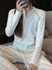 Diseño de tela cepillada para otoño e invierno, cuello medio alto con cremallera, manga raglán, camiseta de corte regular para mujer, adecuada como capa interior o superior exterior