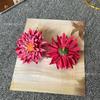 Flor Artificial Hoja de Pino Cabeza de Crisantemo Flor Falsa DIY Pasador Hecho a Mano Tocado Ropa Falda de Baile Flor Paraguas Decoración Accesorios de Fotografía