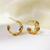 Pendientes geométricos en forma de C de estilo de costura de personalidad de tendencia europea y americana, temperamento frío simple de alto nivel, pendientes chapados en oro