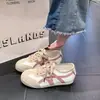 Zapatillas de entrenamiento alemanas de moda con bloques de color, suela plana, suela blanda para mujer, zapatillas casuales con cordones, novedad primavera 2026