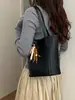 Bolsa feminina de palha trançada vintage, nova bolsa tote coreana outono e inverno 2025, bolsa de ombro simples de grande capacidade para o dia a dia
