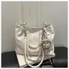 Bolsa Feminina Moda Transfronteiriça 2026 Novo Estilo Versátil para o Dia a Dia com Toque de Alta Qualidade, Corrente de Pérolas, Grande Capacidade, Bolsa de Ombro Tote Casual