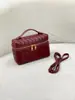 Bolsa de Lancheira Tecida Transfronteiriça para Mulheres 2025 Nova Bolsa Versátil Feita à Mão Pequena Quadrada Bolsa de Ombro Único Transversal de Mão
