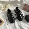 Nuevos Zapatos Planos de Punta Redonda Otoño 2025 Estilo Coreano Versátiles Planos Mary Jane Lolita Uniforme Jk Con Cordones de Cuero