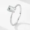 Anillo de plata de ley con diamante Mosan rectangular de 1 quilate, color D, 5*7, para mujer, anillo simple clásico de cuatro garras con diamante de simulación, joyería para la mano