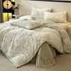Colcha de Cama de Lã de Leite com Relevo 3D de Alto Peso para Inverno Conjunto de Quatro Peças Lençol de Cama Espesso de Fleece Coral Capa de Edredom Roupa de Cama com Veludo