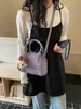 Bolso de Mano Boston de Gama Alta para Viajes 2026 Nuevo Bolso Cruzado Versátil para Mujer Bolso Tote Pequeño para Salidas Bolso Almohada