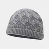 Gorro de tricô jacquard com padrão de losangos vintage para outono e inverno, chapéu de lã quente para atividades ao ar livre, gorro simples de cor sólida com barra dobrada