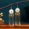 Elyuan imitación jade Hetian hebilla de seguridad aretes de pin de plata aretes clásicos de borla aretes de jade de estilo chino aretes para mujer