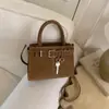 Bolso Pequeño de Alta Gama para Mujer 2025 Nuevo Otoño e Invierno Retro Versátil Bolso Cruzado Bolso de Mano de Moda para el Trabajo