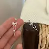 Gancho de orelha Lanlanjia s925 prata esterlina em formato de coração com borla floral, brincos de rosca com estrela e laço, brincos de design simples