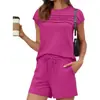 Conjunto de Dos Piezas Plisado Más Vendido de Amazon para Mujer, Conjunto Casual con Top de Manga Corta tipo Camiseta y Shorts con Cordón, Disponible para la Compra