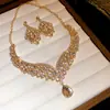 Aretes Pendientes Colgantes de Lágrima con Pedrería Vintage Collar Cadena para Clavícula de Lujo Ligero Nicho Gama Alta Joyería Estilo Palacio Retro para Mujeres