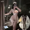 Atacado de lingerie sensual, incluindo trajes de empregada transparentes e sedutores, com detalhes em renda, transparentes e vestidos sexy para mulheres