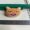 Máquina de Garra Llena de Accesorios de Algodón, Peluches, Ojos de Fresa, Zapatos de Panda, Ropa, Sombreros, Guantes, Accesorios, Decoración de Dibujos Animados