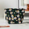 Bolsa Cosmética de Lona de Gran Capacidad Estilo Ins Bolsa de Aseo Bolsa de Almacenamiento para el Cuidado de la Piel Bordada con Margaritas Bolso de Mano Portátil