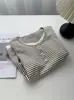 Camiseta de Verano Nueva Casual de Manga Corta a Rayas Falsa de Dos Piezas para Mujer, Ajustada Cuello Redondo Botón Versátil Juvenil Top Tee
