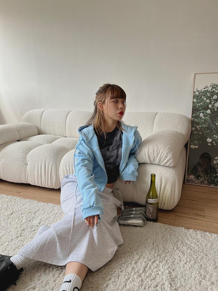 24-c5eac96459596c45b70bc14a33a