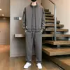 Conjunto Deportivo y de Ocio de Tres Piezas para Hombre Primavera/Otoño para Personas de Mediana Edad y Mayores, Holgado, Versátil, Sudadera de Cuello Redondo, Pantalones Deportivos, Chaqueta tipo cárdigan con cuello mao