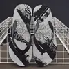Chanclas Estilo Graffiti para Hombre Antideslizantes Resistentes al Desgaste Chanclas Moda Verano Zapatos de Playa para Exteriores Sandalias de Exterior Tendencia Nuevo Estilo 2026