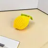 Acessórios de tricô e crochê de lã DIY feitos à mão, joias, chaveiro, pingente, fofo, material de caqui, morango, maçã, atacado
