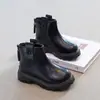 Sapatos de Couro com Solado Macio para Meninas 2026 Novidades Outono/Inverno Botas Curtas Estilo Martin para Bebês Botas Curtas de Algodão Quentes de Pelúcia de Princesa para Crianças