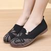 Sapatos de Pano Novo Antigo de Pequim Primavera Moda Feminina Tecido Voador Combinação Total Sapatos de Mães Leves Respiráveis Slip-on Sapatos Baixos para Mulheres