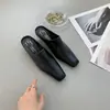 Mules slip-on retro de bico fechado e corte profundo para uso casual no outono, sapatos versáteis de salto plataforma para o trabalho