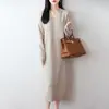 Vestido de punto con cuello en V estilo francés para mujer, nuevo vestido suéter base largo hasta la rodilla suelto 2026, vestido largo de punto de lana